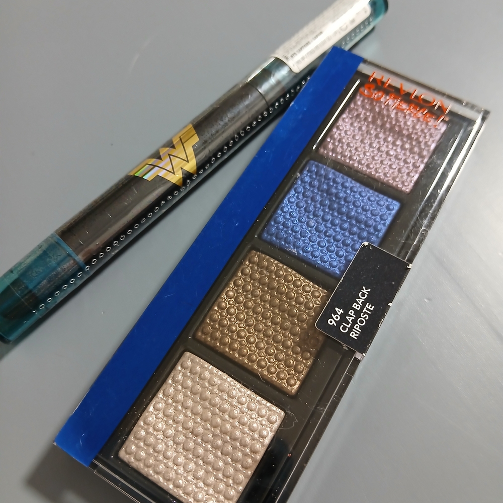 🎀 3 For $15 Or 5 For $25 Revlon Wonder Woman Eyeshadow Palette & Glaze Stick